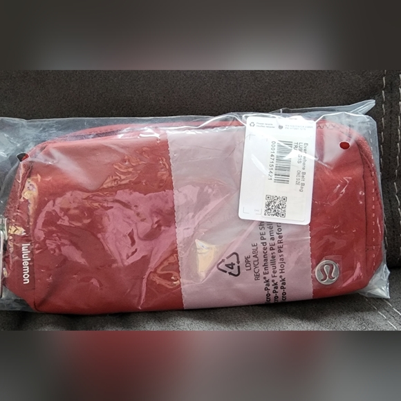 Lululemon Everywhere Belt Bag Crossbody Bag Terra Orange Trao - Picture 7 of 8